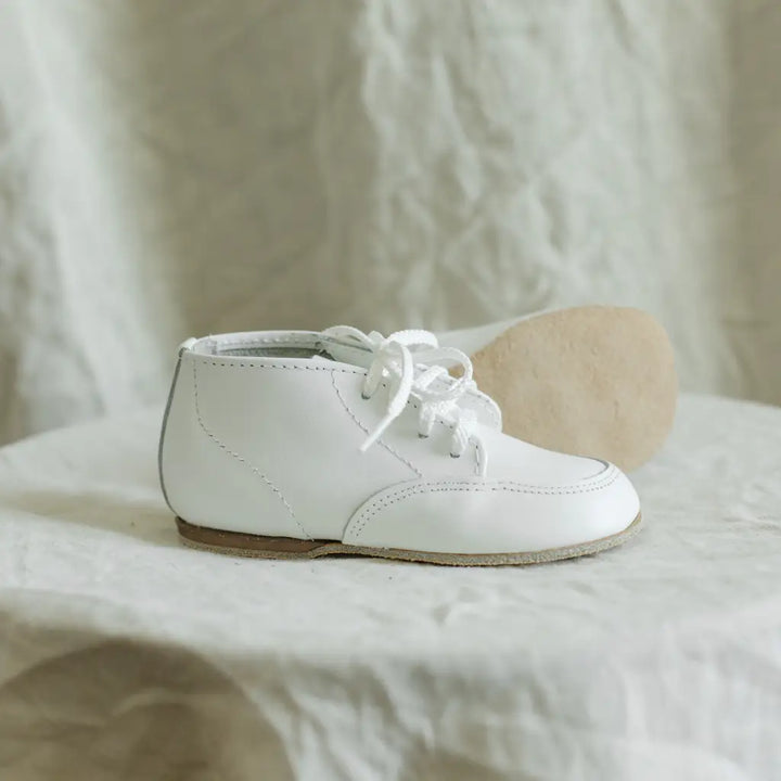 Finley Oxford White