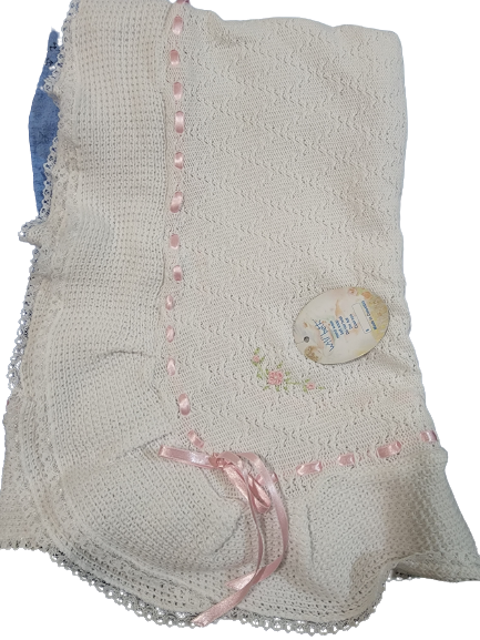 Knit Blanket, White w/Pink Trim